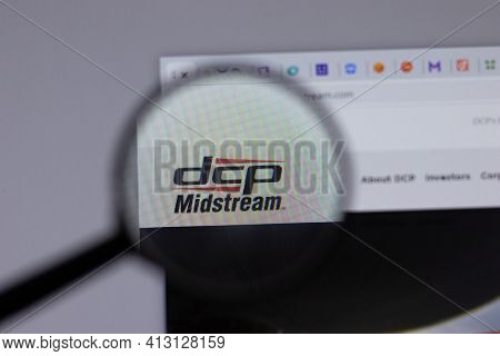 New York, Usa - 18 March 2021: Dcp Midstream Company Logo Icon On Website, Illustrative Editorial