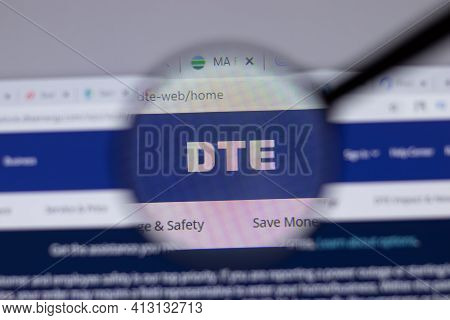 New York, Usa - 18 March 2021: Dte Energy Company Logo Icon On Website, Illustrative Editorial