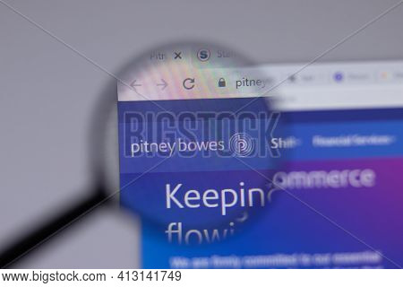 New York, Usa - 18 March 2021: Pitney Bowes Company Logo Icon On Website, Illustrative Editorial
