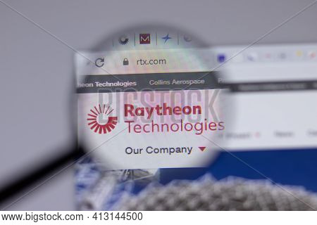 New York, Usa - 18 March 2021: Raytheon Technologies Company Logo Icon On Website, Illustrative Edit