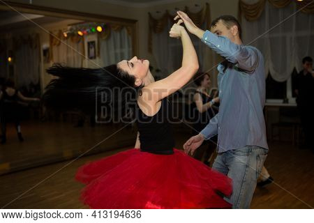 Dnepropetrovsk, Ukraine - 02.26.2017: Dance Evening In A City Cafe. A Man And A Woman Are Dancing Sa