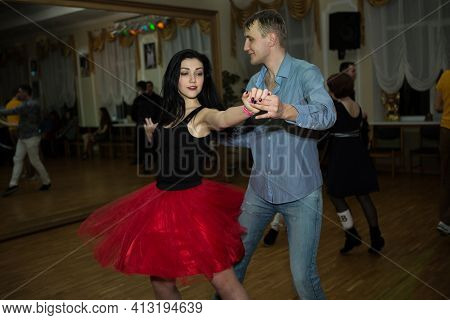 Dnepropetrovsk, Ukraine - 02.26.2017: Dance Evening In A City Cafe. A Man And A Woman Are Dancing Sa