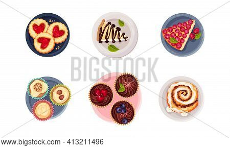 Desserts With Cupcake, Cinnamon Bun And Cheesecake Served On Plate Vector Set