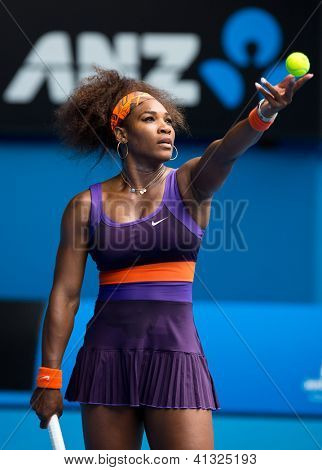 เมลเบิร์น - 17 มกราคม: Serena Williams ของสหรัฐอเมริกาในเธอชนะรอบสองผ่าน Garbine Muguruza ของ 