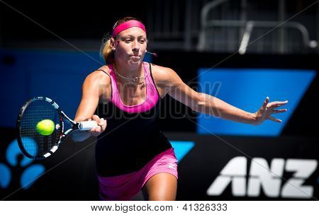 MELBOURNE - el 19 de enero: Yanina Wickmayer de Bélgica en su tercera ronda ante Maria Kirilenko de Ru