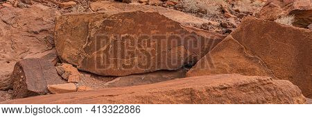 Prehistoric Bushman Engravings, Rock Paintings At Twyfelfontein, Namibia - Lion Plate And Other Anim