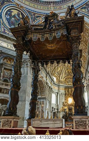 Vatican City, Vatican - May 17, 2017: View Of The Main Altar (baldachin, By Bernini) At The Basilica