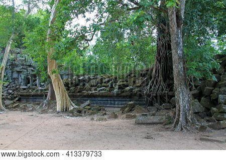 Jungle Ruins Of Beng Mealea Temple, Cambodia. High Quality Photo