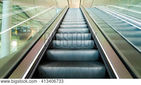 Industrial Public Escalators