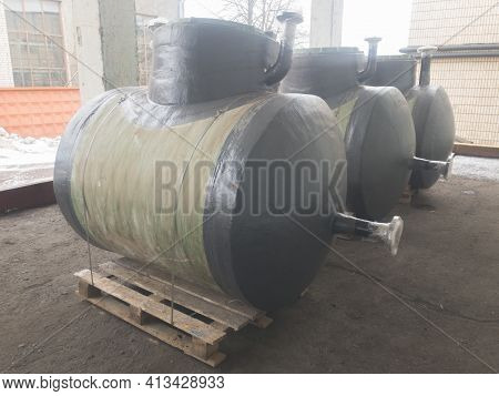Green Horizontal Fiberglass Containers