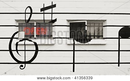 Musikladen offen fÃ¼r den Handel