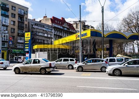 Petrom Gas Station In Downtown Of Bucharest, Romania, 2021