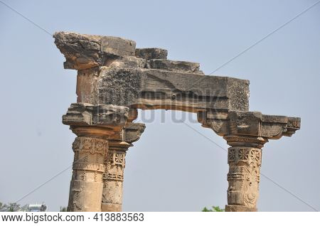 Ancient Indian Architecture. Ancient Architecture Design, Ancient Wall Pattern, Ancient Hindu Archit