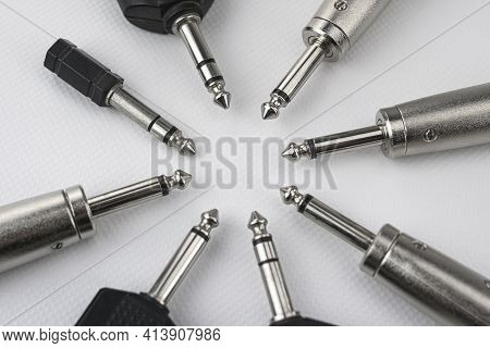 Connectors With Mono And Stereo Jack Terminals, And Conversion To Mini Jack, Male And Female Xlr, Si