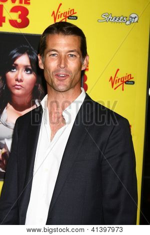 LOS ANGELES - 23 jan: Gesner เซนมาถึงที่หมาย 