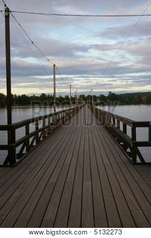 lange Holz Brücke