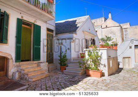 Alleyway in Noci. Puglia, Italy.