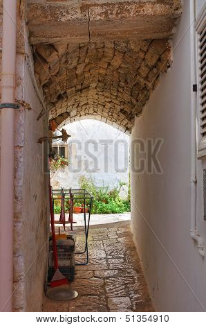 Alleyway. Noci. Puglia. Italy.