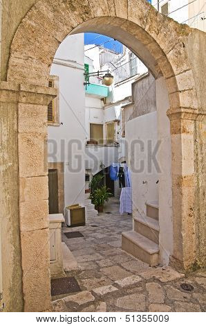 Alleyway. Noci. Puglia. Italy.