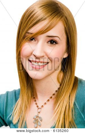 Close-up di una donna sorridente