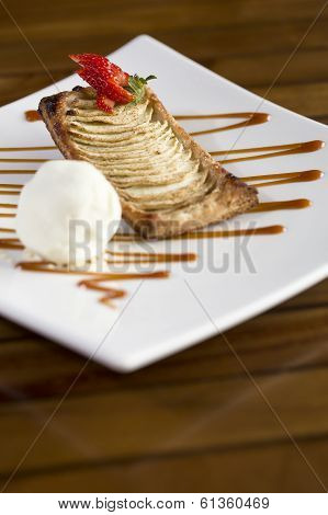 Strawberry Biscuit Dessert With Icecream
