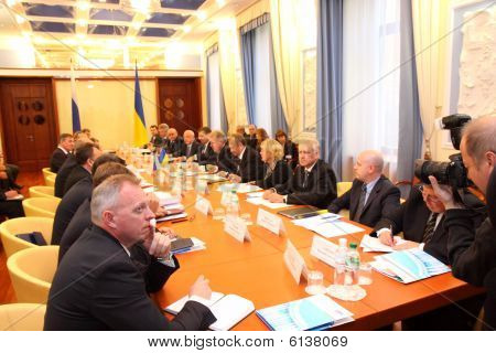 Reunião dos chefes de ministérios dos negócios estrangeiros da Ucrânia e da Rússia