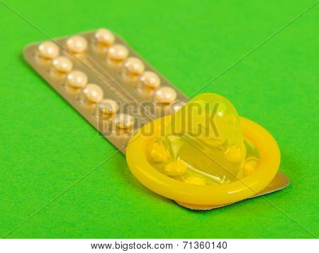 Birth Control Pills And Condom