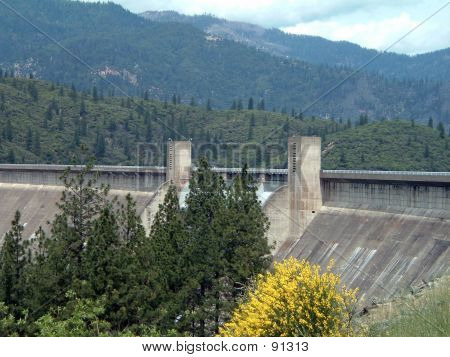 Shasta Dam