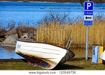 Parking The Boat