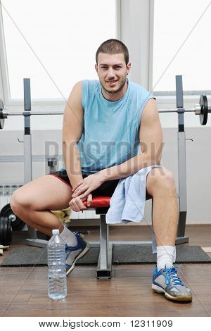 Mies Fitness Harjoitus