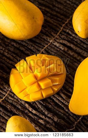 Raw Organic Yellow Mangos