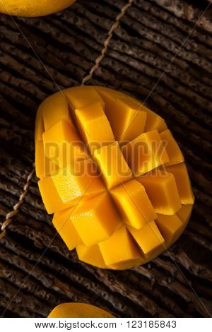 Raw Organic Yellow Mangos