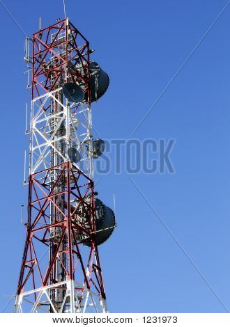 Viestinnän antennin
