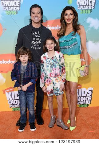 LOS ANGELES - MAR 12:  Scott Stapp, Jaclyn Stapp, Milian Stapp & Daniel Stapp arrives to the Nickeloden's Kid's Choice Awards 2016  on March 12, 2016 in Hollywood, CA.                