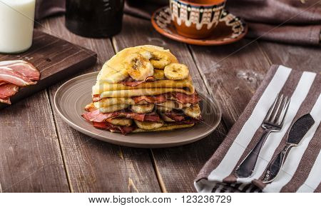 Pancakes With Bacon, Banana And Maple Sirup