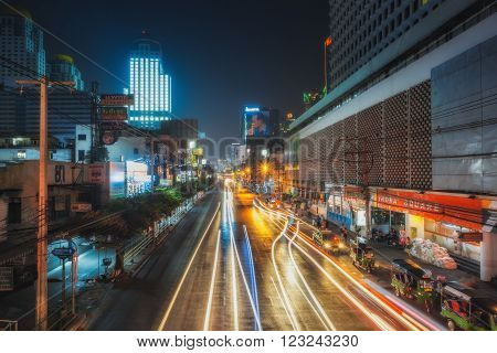THAILAND, BANGKOK- DEC 19 : Night Bangkok. Street Thanon Ratchaprarop  on December 19, 2011 in Bangkok, Thailand.