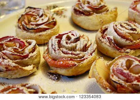 Apple cookies with icing sugar in a plate
** Note: Visible grain at 100%, best at smaller sizes