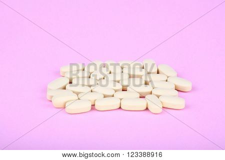 image of many hiv therapy efavirenz on pink background