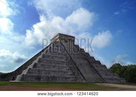 Ancient mayan pyramid, Temple of Kukulcan, situated in  Chichen Itza, Yucatan, Mexico