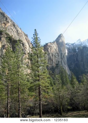 Yosemite Cliff
