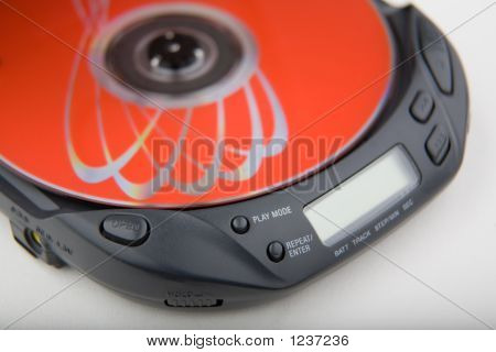 Bærbar Cd-afspiller med røde Disk