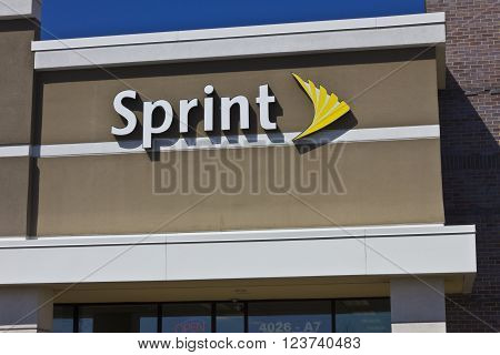 Indianapolis - Circa March 2016: Sprint Retail Wireless Store. Sprint is a Provider of Wireless Plans, Cell Phones, and Accessories II