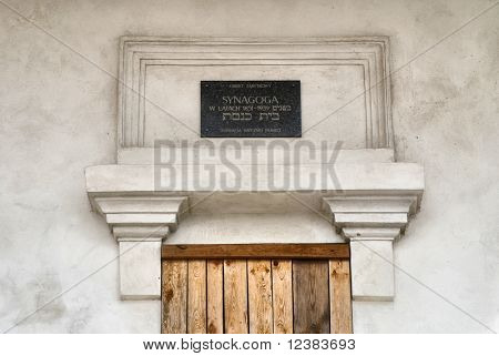 Den historiske synagoge blev bygget i 1851 i Klimontow. Polen