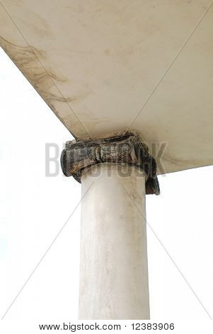 Den historiske synagoge blev bygget i 1851 i Klimontow. Polen