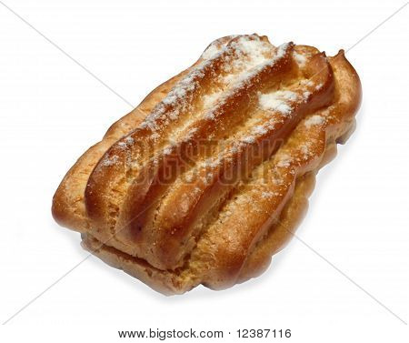 Eclair over een room-brjule binnen sluiten tot geïsoleerd op een witte achtergrond