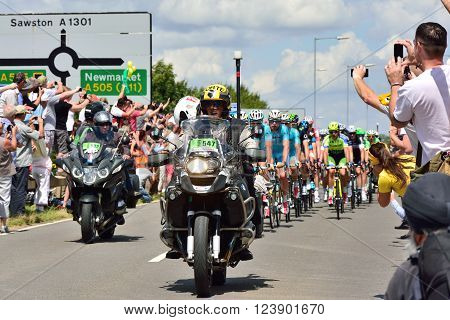 PAMPISFORD, CAMBRIDGESHIRE, UK - JULY 7 2014
Tour de France 2014 Stage 3 (Cambridge to London) with English road sign