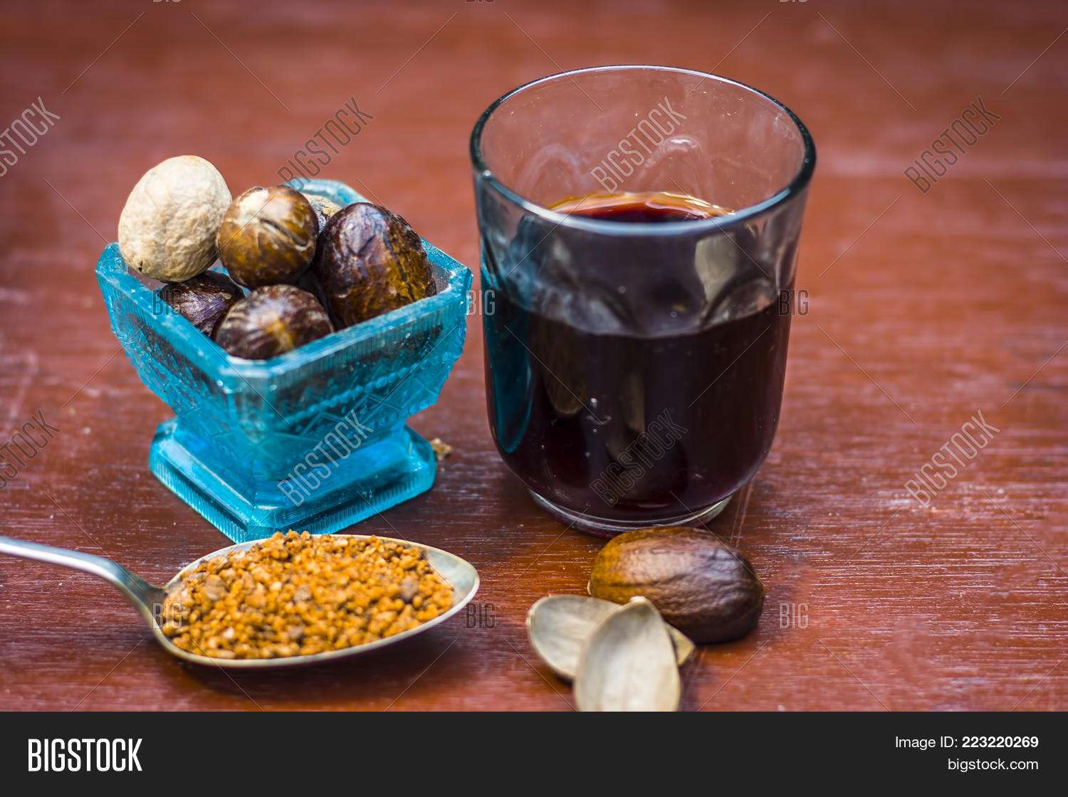 Close Nutmeg Tea, Image & Photo (Free Trial) Bigstock