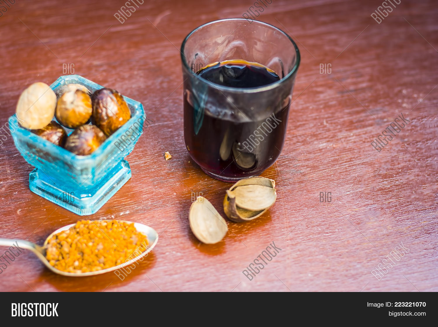 Close Nutmeg Tea, Image & Photo (Free Trial) Bigstock