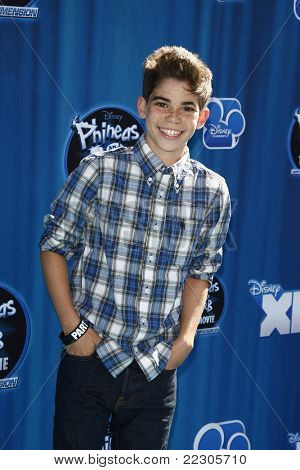 LOS ANGELES, Kalifornien - augusti 03: Cameron Boyce på premiären av Disney Channels 