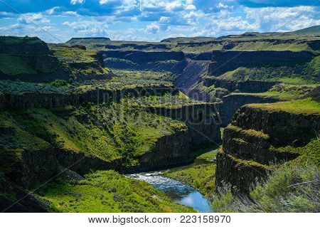 Palouse River - Palouse Falls State Park, Central Washington